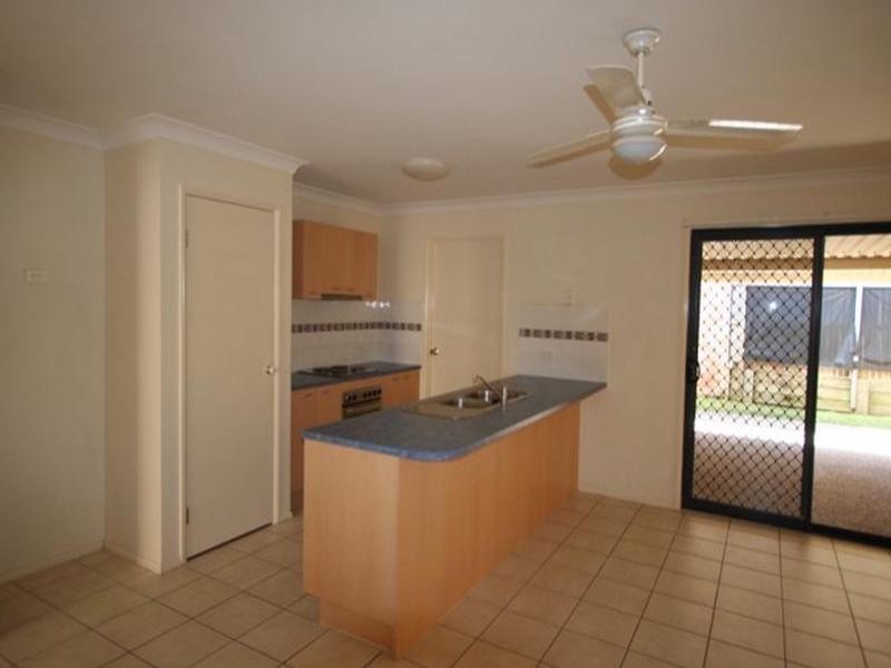 43 Brookside Place, Lota QLD 4179