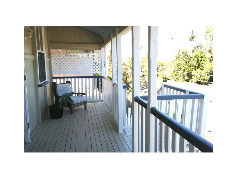12 Killarney Avenue, Manly West QLD 4179