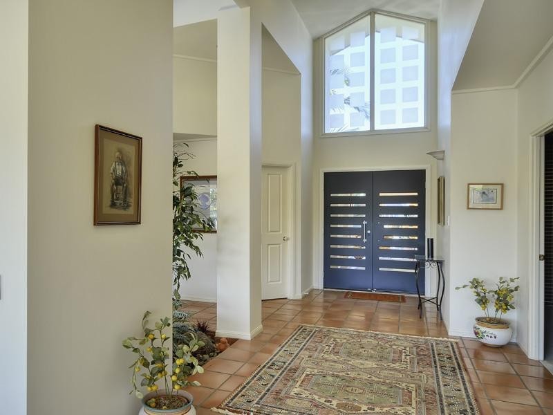 48 Seacrest Court, Raby Bay QLD 4163