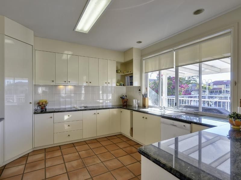 48 Seacrest Court, Raby Bay QLD 4163