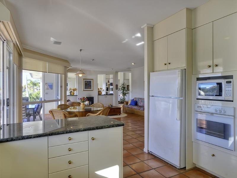 48 Seacrest Court, Raby Bay QLD 4163