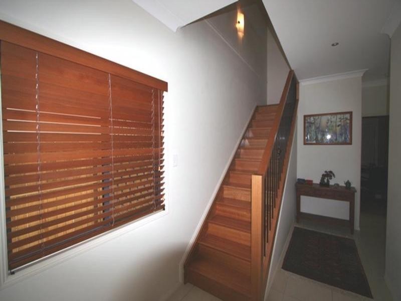 27 Davidson Street, Wynnum QLD 4178