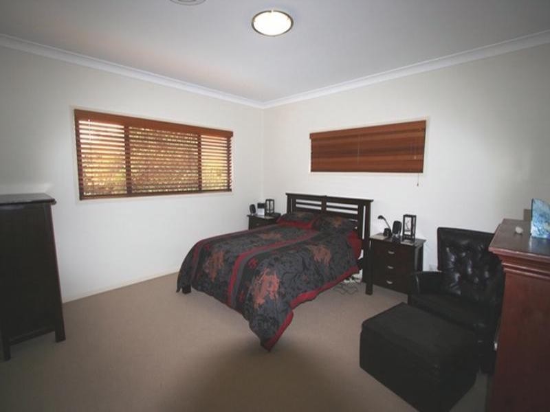27 Davidson Street, Wynnum QLD 4178