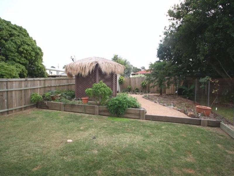 27 Davidson Street, Wynnum QLD 4178