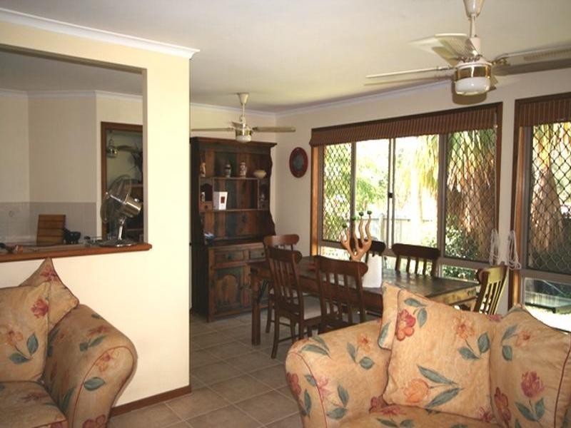 297 Whites Road, Lota QLD 4179