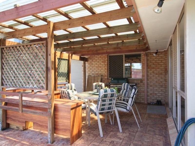 297 Whites Road, Lota QLD 4179