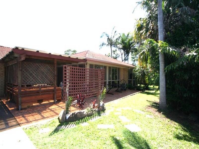 297 Whites Road, Lota QLD 4179