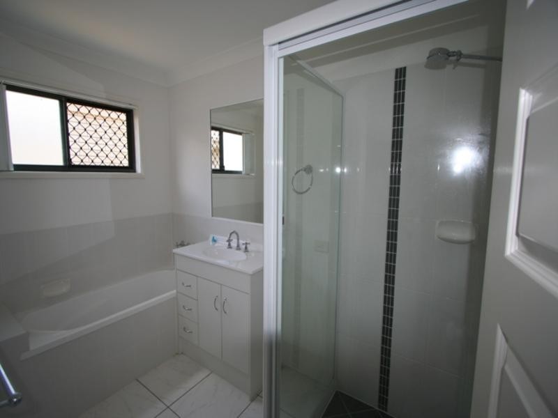 5 Wirra Circuit, Wynnum West QLD 4178