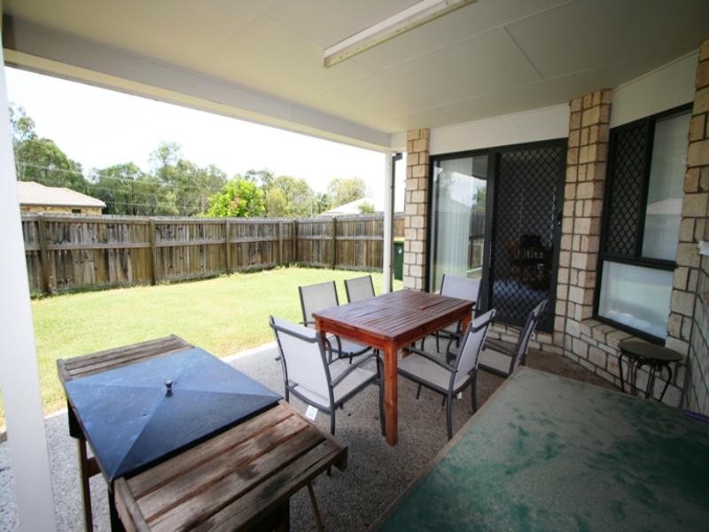5 Wirra Circuit, Wynnum West QLD 4178