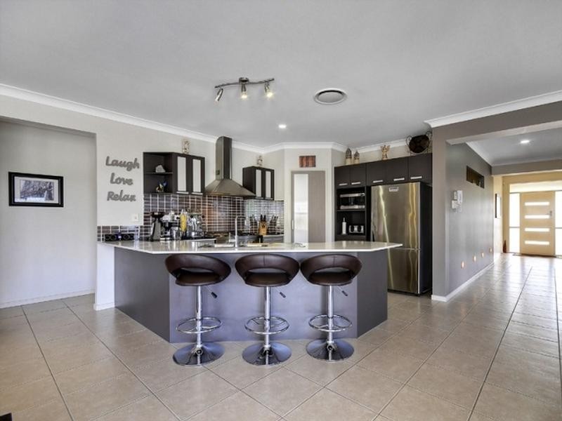 16 Balgowlah Street, Wakerley QLD 4154