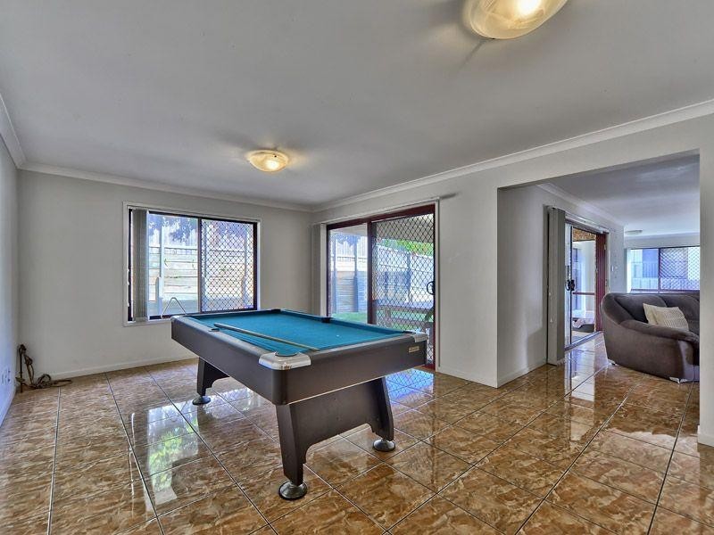 12 Dawson Drive, Manly West QLD 4179