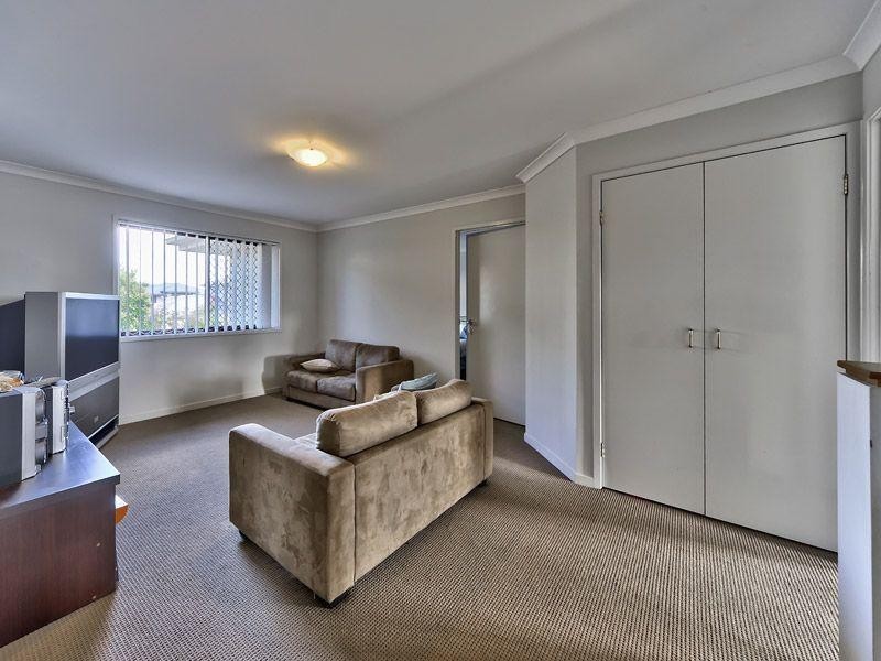 12 Dawson Drive, Manly West QLD 4179