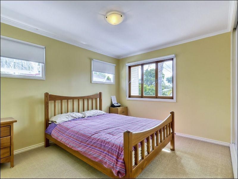 5 Talegalla Street, Wynnum West QLD 4178