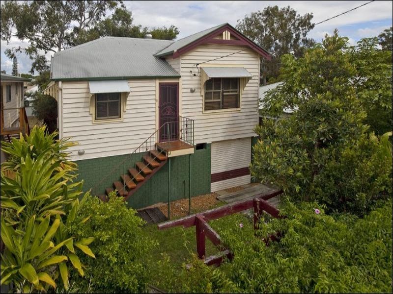 30 Madgwick Street, Wynnum QLD 4178