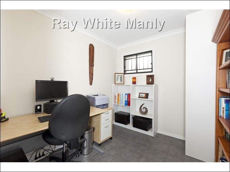2 Banoon Drive, Wynnum QLD 4178