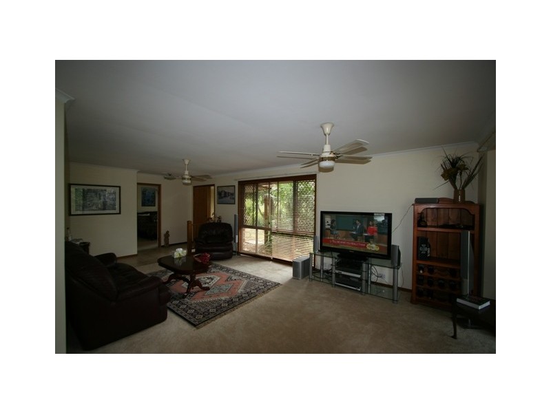 297 Whites Road, Lota QLD 4179