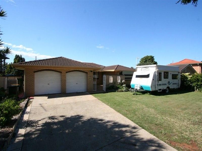 25 Catamaran Street, Manly West QLD 4179