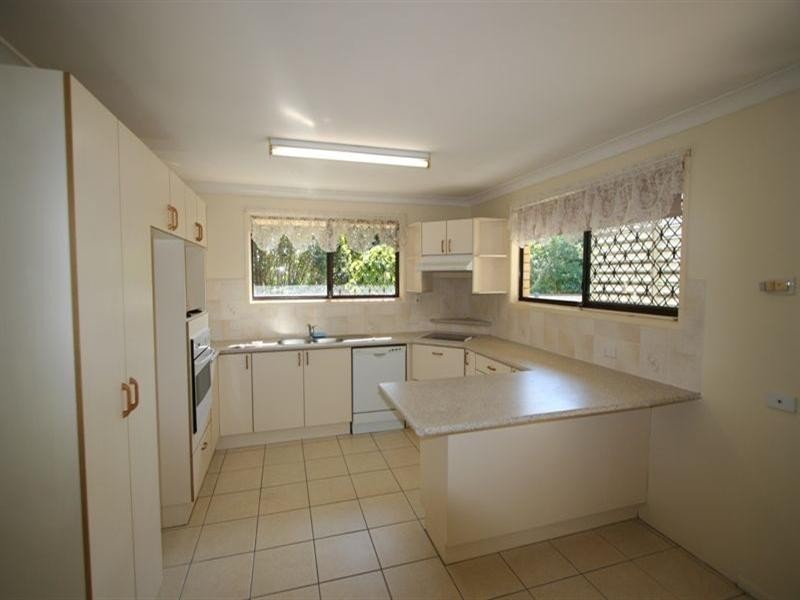 25 Catamaran Street, Manly West QLD 4179