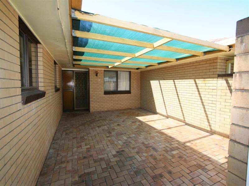 25 Catamaran Street, Manly West QLD 4179