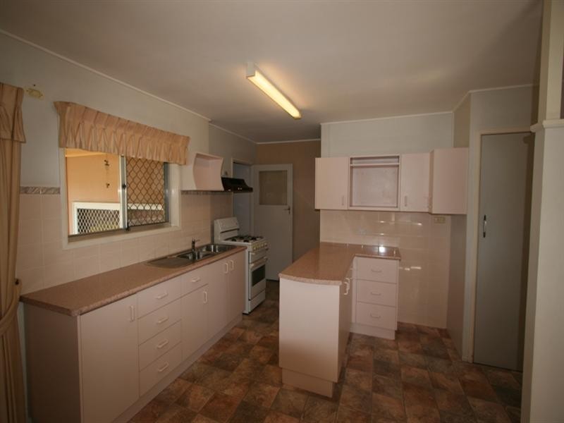 111 Wynnum North Road, Wynnum QLD 4178