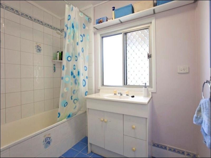 30 Madgwick Street, Wynnum QLD 4178