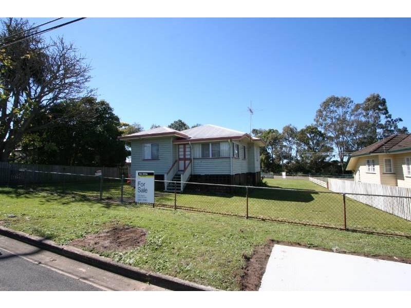 71 Stradbroke Avenue, Wynnum QLD 4178