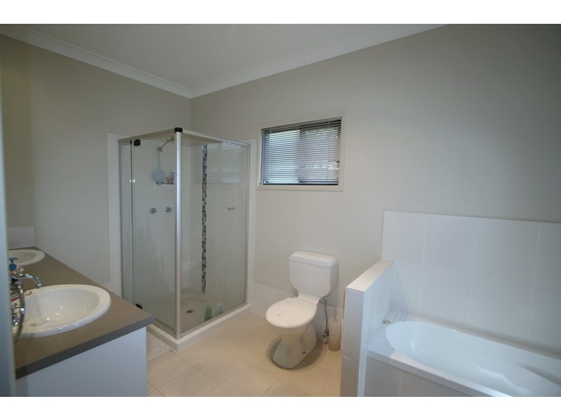 78 Richard Street, Lota QLD 4179