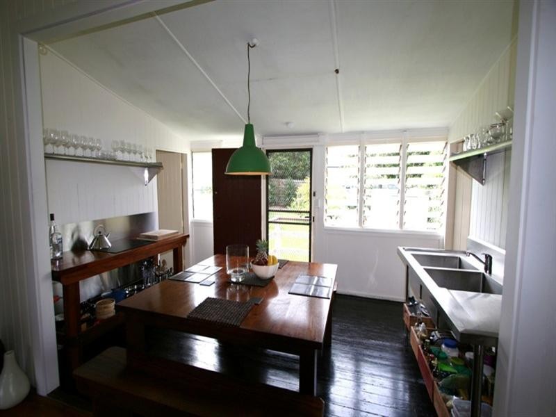 284 Ernest Street, Lota QLD 4179