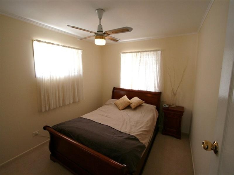 21 Balnave Street, Wynnum West QLD 4178