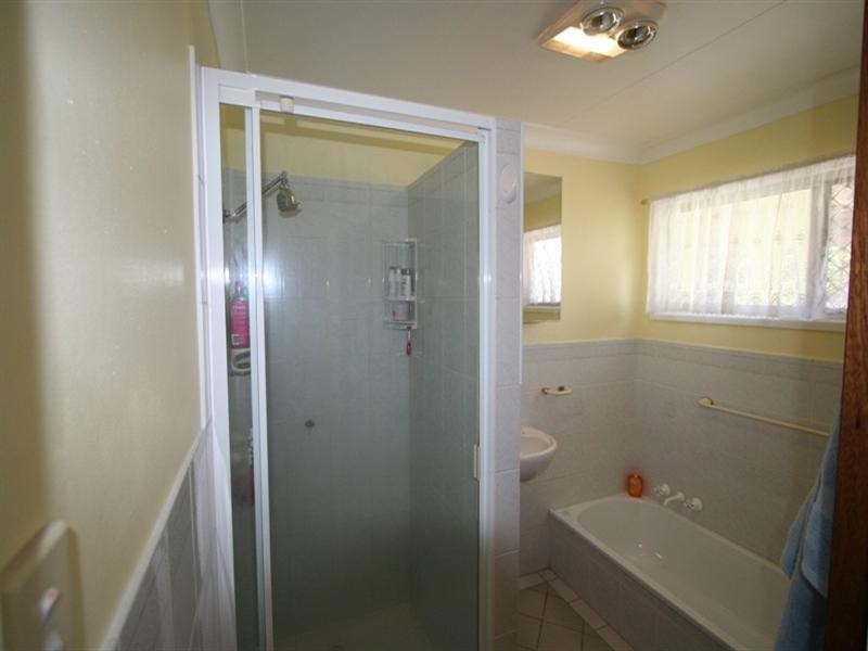 21 Balnave Street, Wynnum West QLD 4178