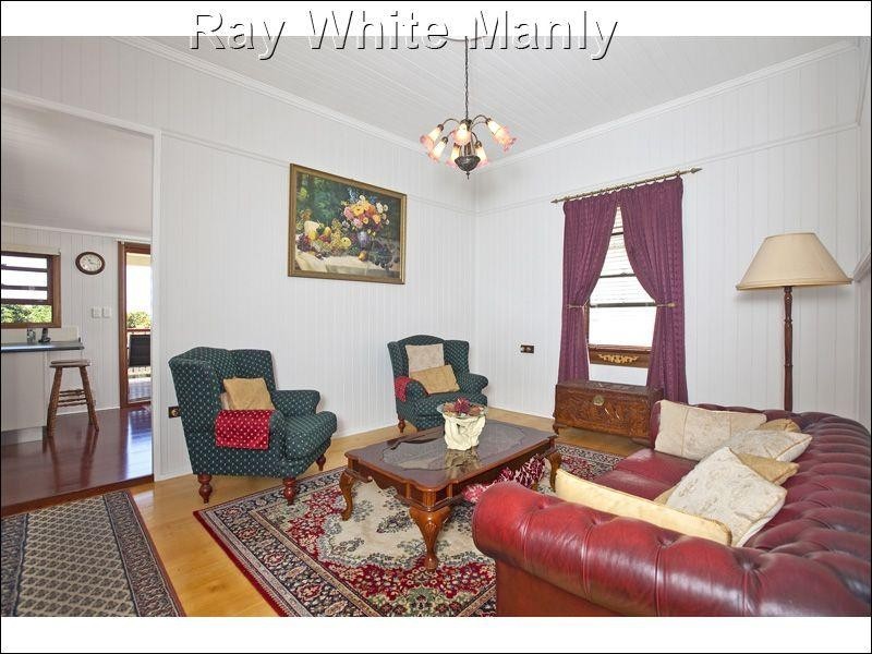 70 Gordon Parade, Manly QLD 4179