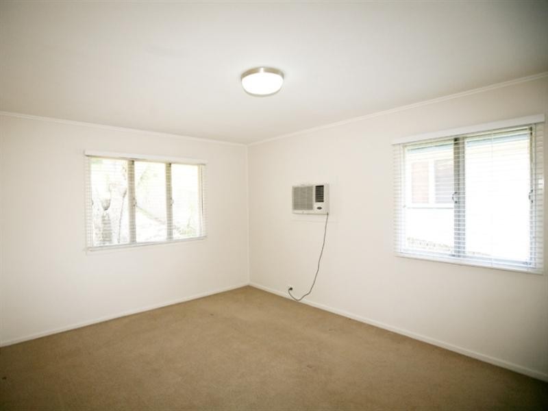 39 Hannam Street, Wynnum QLD 4178