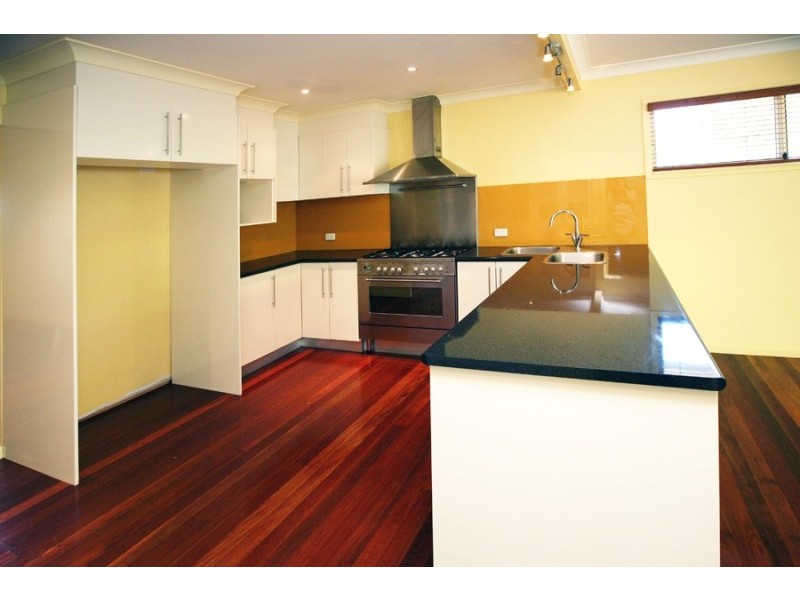 39 Hannam Street, Wynnum QLD 4178