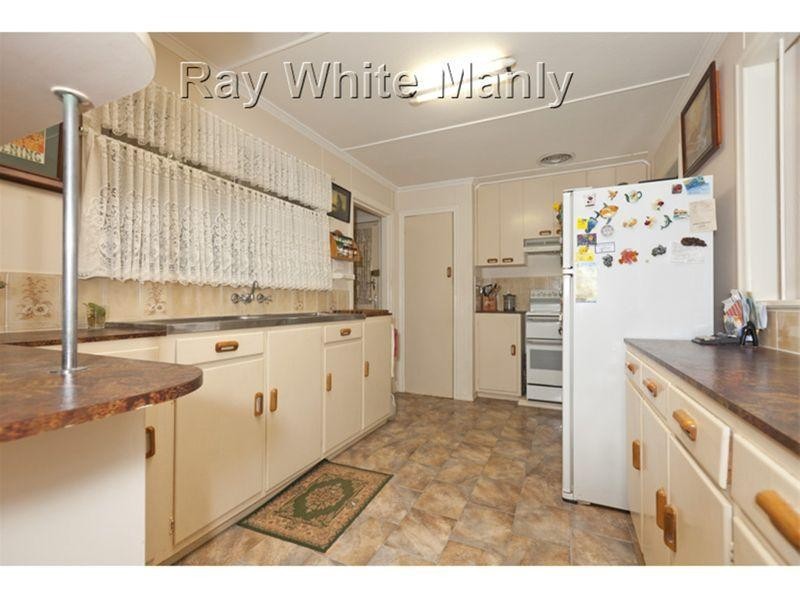 11 Barbara Street, Manly West QLD 4179