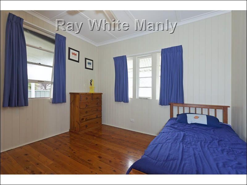 32 Madgwick Street, Wynnum QLD 4178