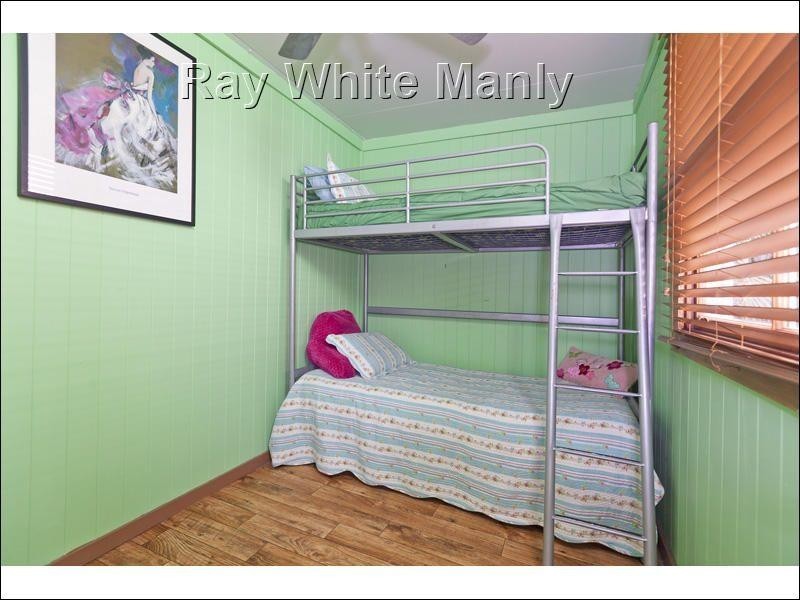 32 Madgwick Street, Wynnum QLD 4178