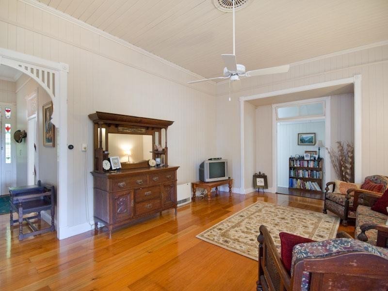 15 Preston Road, Manly West QLD 4179