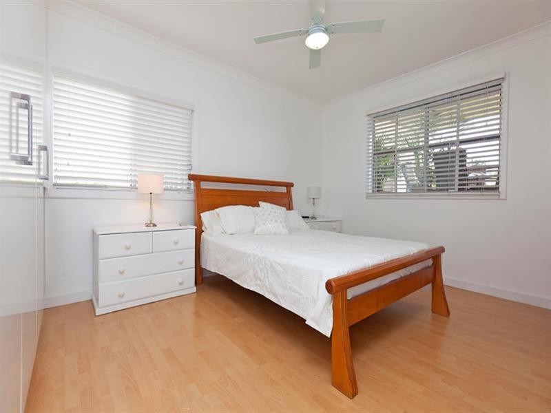 67 Boxgrove Avenue, Wynnum QLD 4178