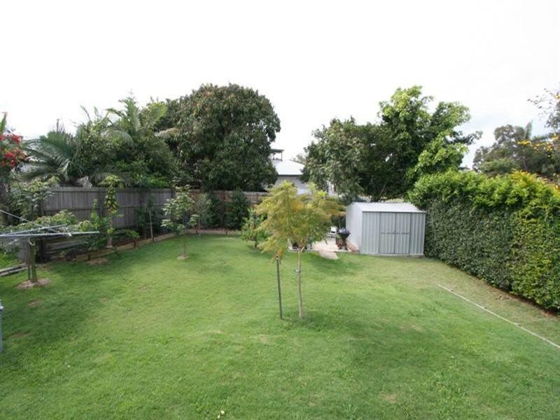 284 Ernest Street, Lota QLD 4179