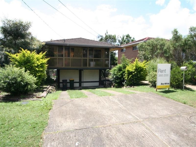 54 Roseberry Parade, Wynnum West QLD 4178