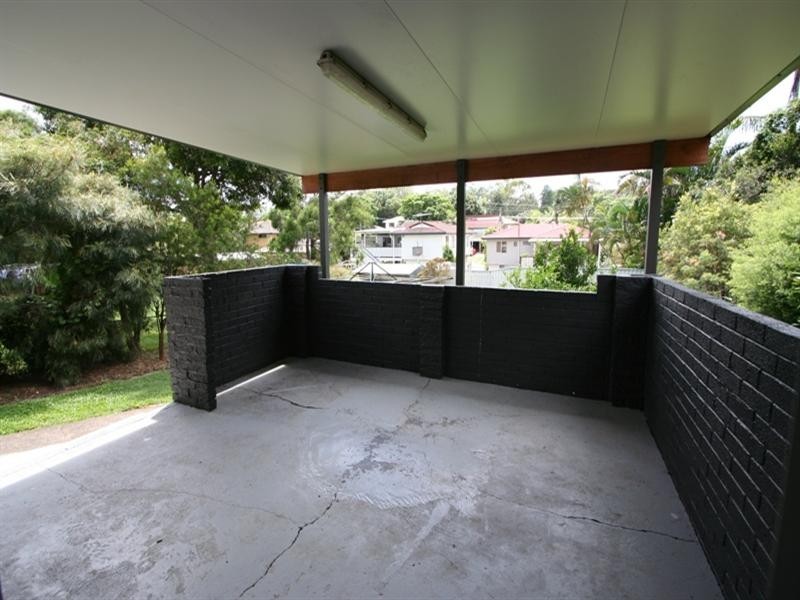 54 Roseberry Parade, Wynnum West QLD 4178