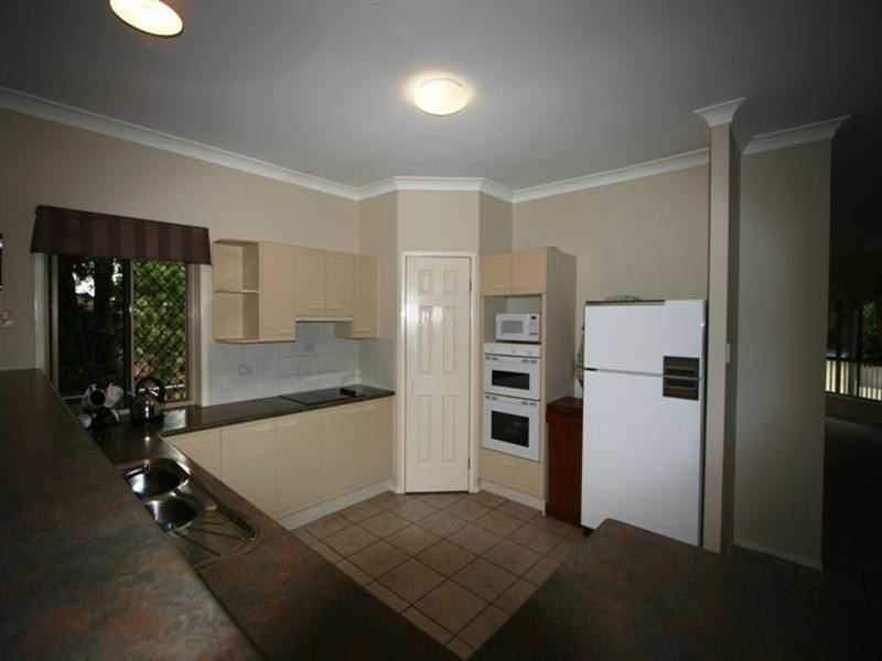 14a Barbecue Street, Belmont QLD 4153