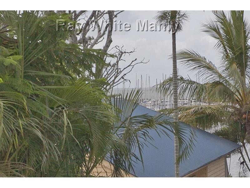 11 Benalla Street, Manly QLD 4179