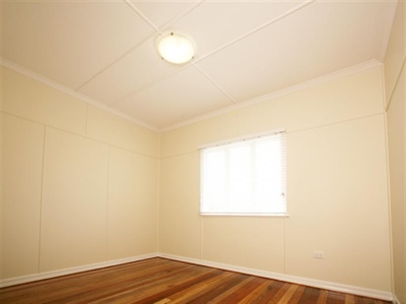 82 Boswell Terrace, Manly QLD 4179