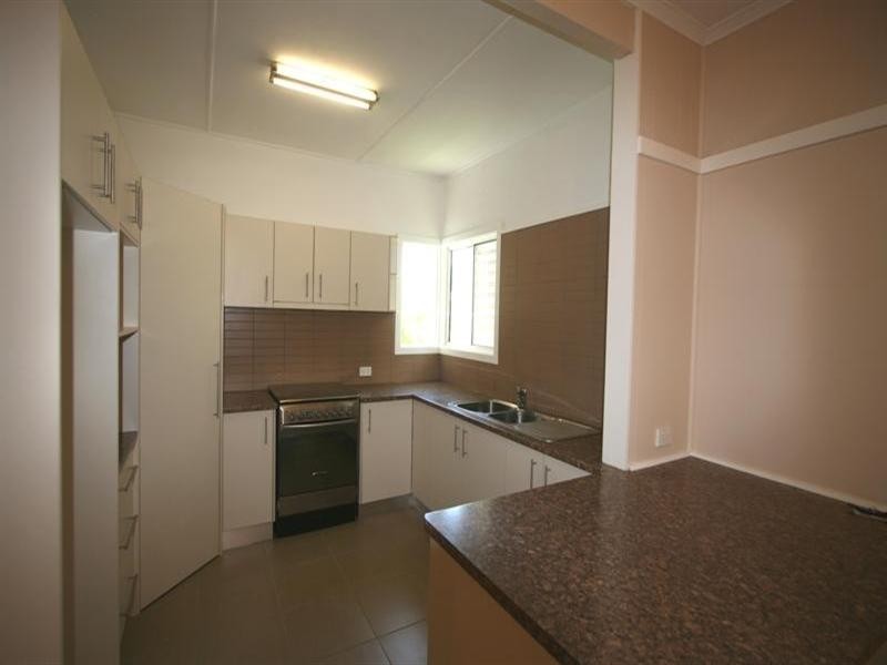 95 Selina Street, Wynnum QLD 4178