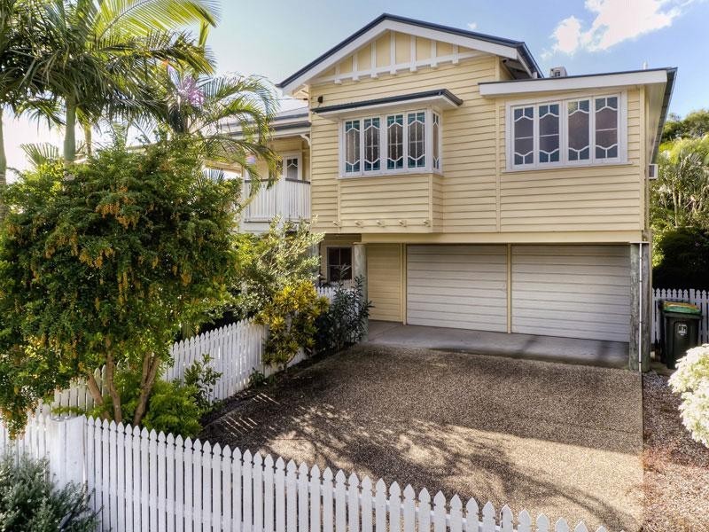 11 Haylock Street, Wynnum QLD 4178