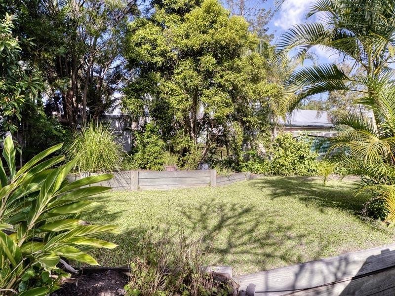 11 Haylock Street, Wynnum QLD 4178
