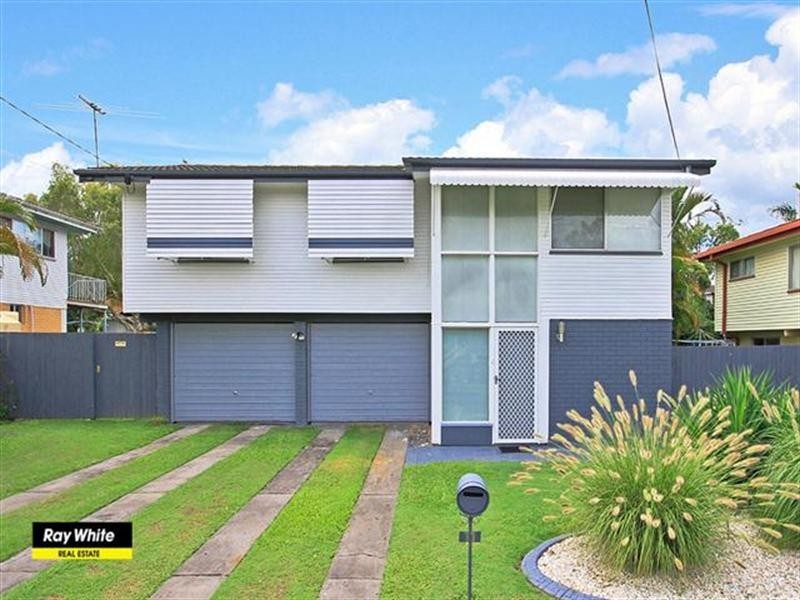 11 Loynes Street, Wynnum West QLD 4178