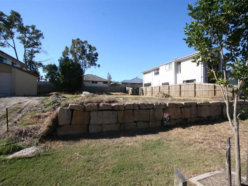 27 Senden Crescent, Manly West QLD 4179