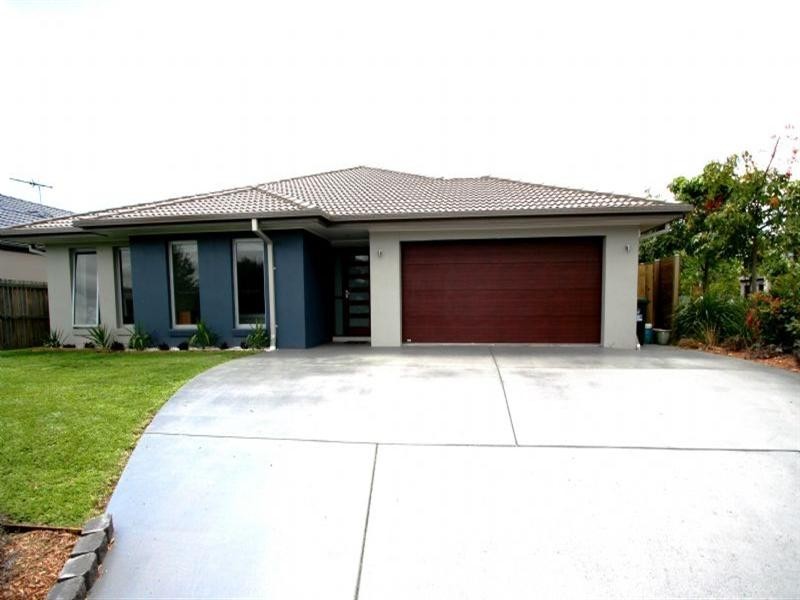 3 Red Gum Crescent, Wakerley QLD 4154